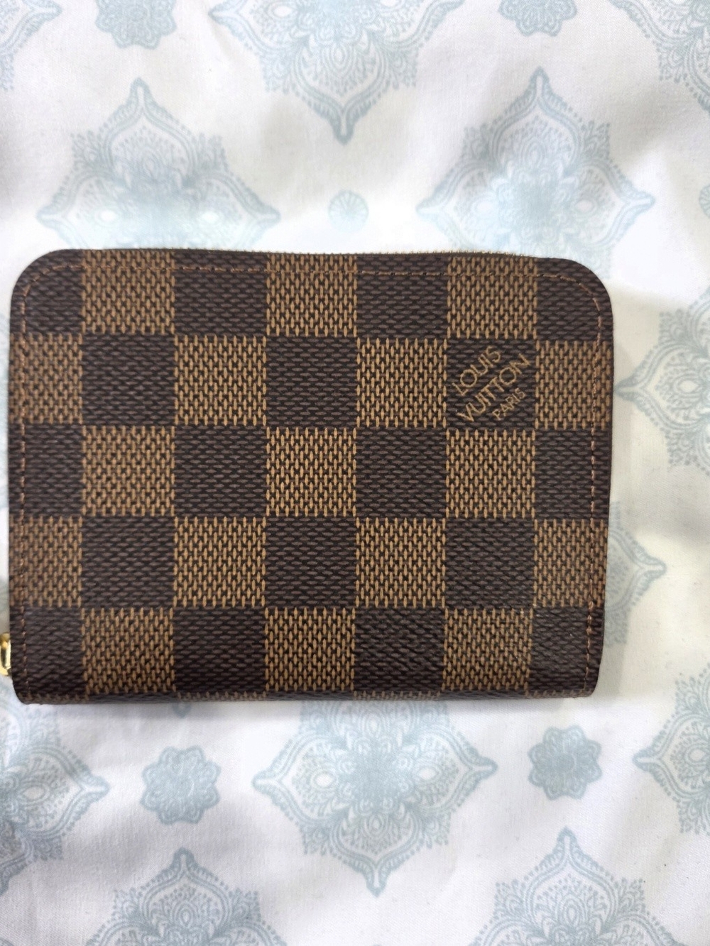 Louis Vuitton Compact Zippy Wallet